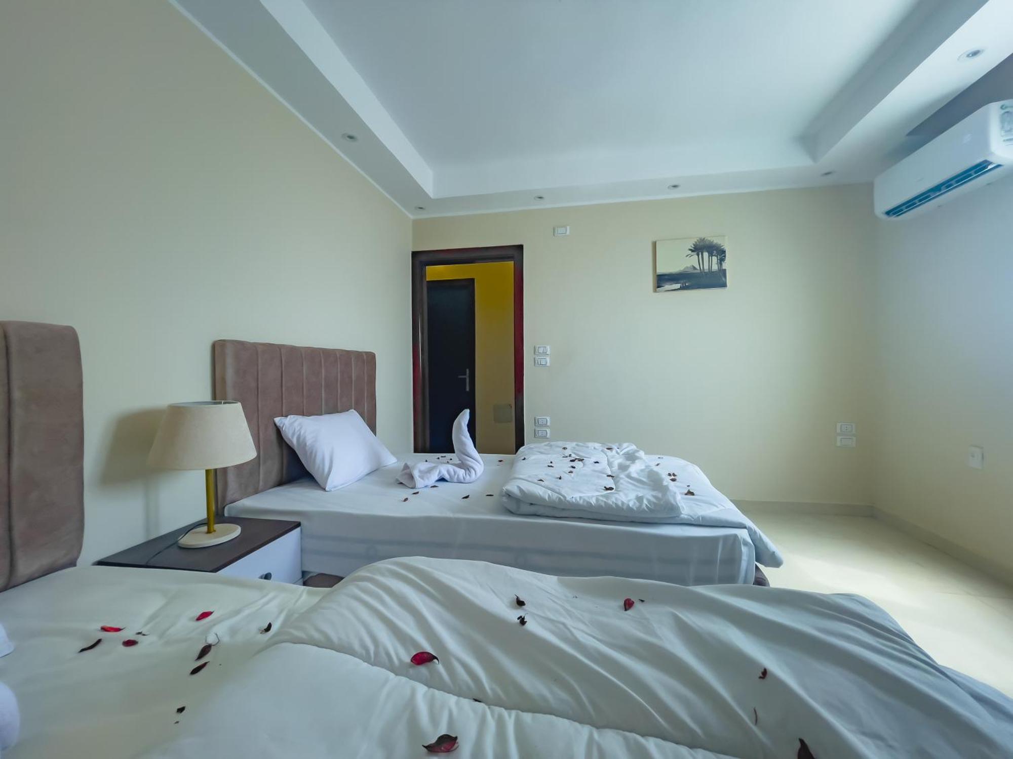 Jumeirah Pyramids View Inn Kafret el-Gabal Exterior foto