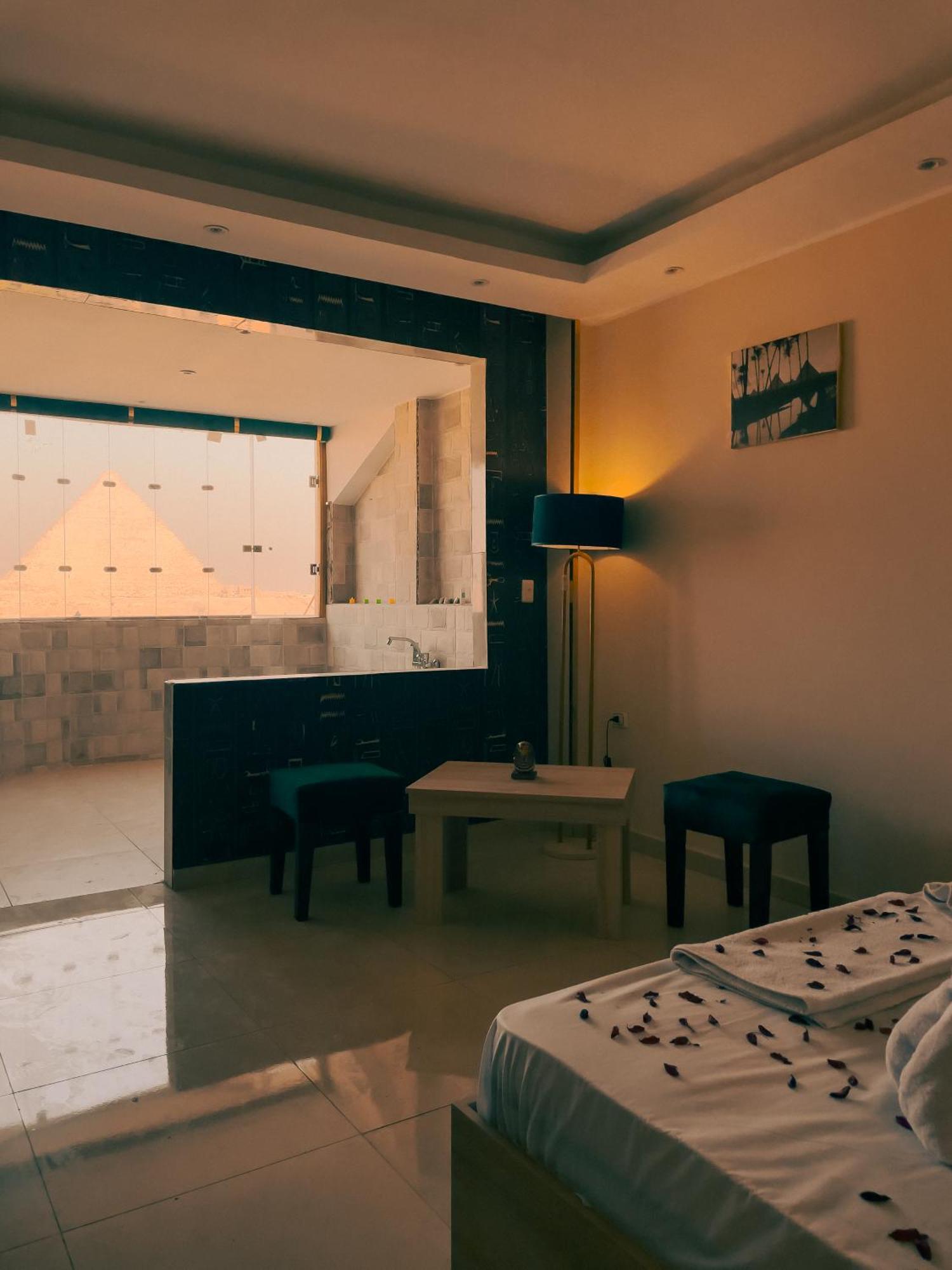 Jumeirah Pyramids View Inn Kafret el-Gabal Exterior foto