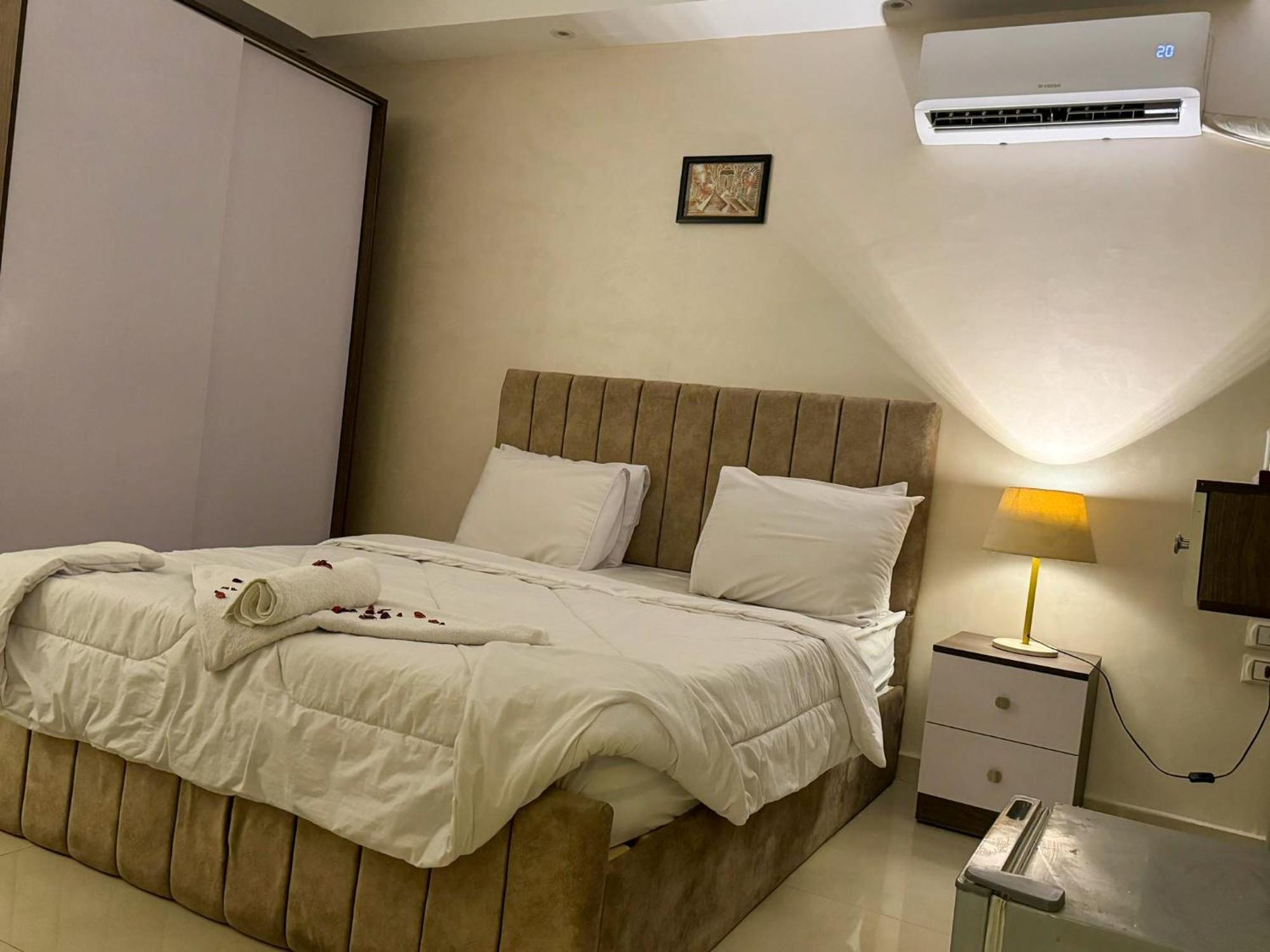 Jumeirah Pyramids View Inn Kafret el-Gabal Zimmer foto